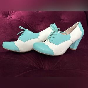 Chelsea Crew Mirela Vintage Two Tone Oxford Pumps Heels 40